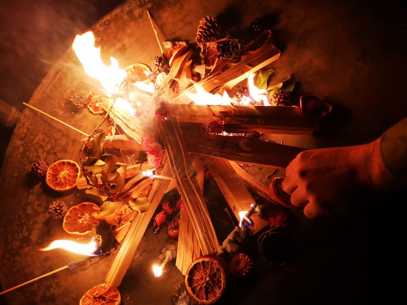 Kraft des Feuers bei einem Ritual